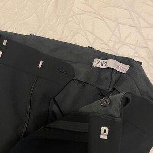 ZARA Black Tailored Pants – Elegant & Timeless women